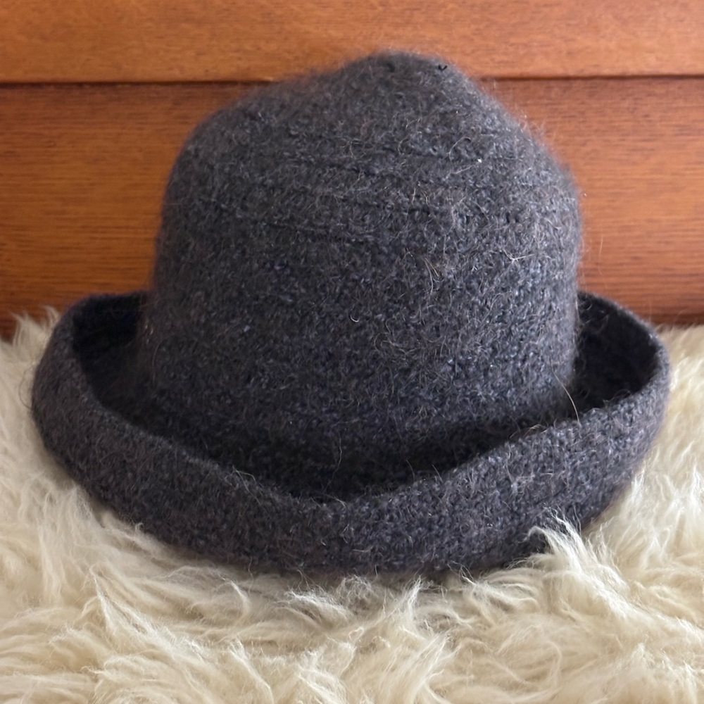 Betmar N.Y. Charcoal Wool Cloche Flapper Hat